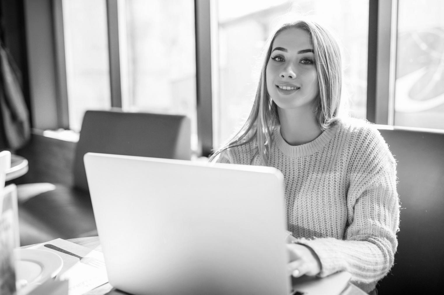 Teilnehmer beim interaktiven Finanzplanungs-Workshop